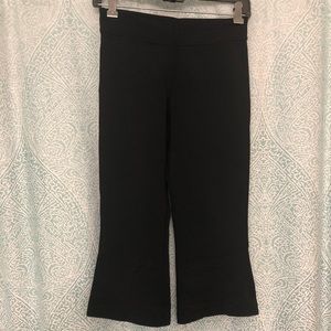 Lululemon Capri Yoga Pant in size 4